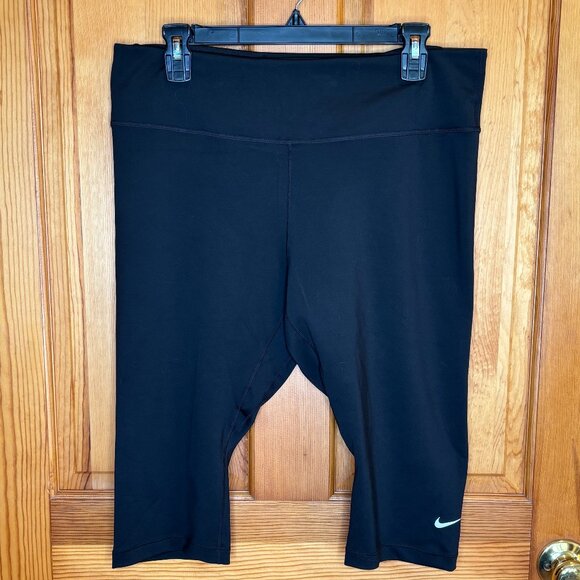 Nike One Women's Mid-Rise Dri-Fit Performance Capri Training Pants/Leggings NWT - Picture 1 of 16